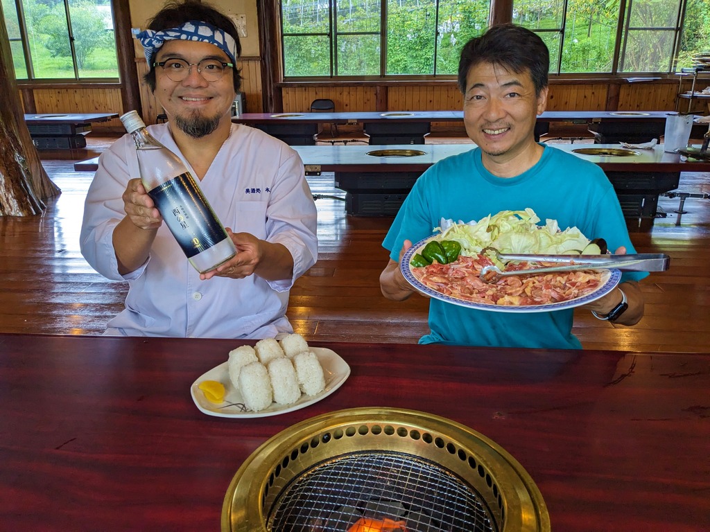 美酒処本田 今月の修行】ぶどう園の隣でいただく鶏の炭火焼／米沢観光